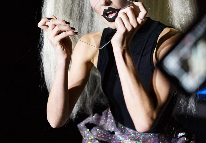  BIG HAIR SHOW 2015 ŠIEMET NEPALIKO ABEJINGŲ